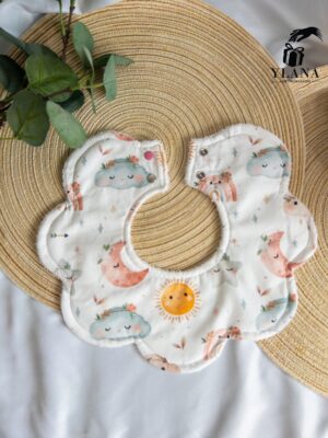 flower-shaped bib